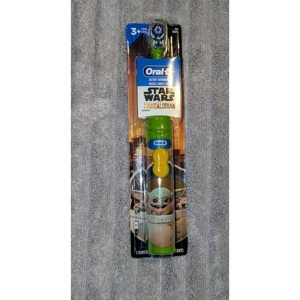Oral-B Kids Battery Toothbrush Star Wars The Mandalorian Ages 3+‎ Soft Bristles